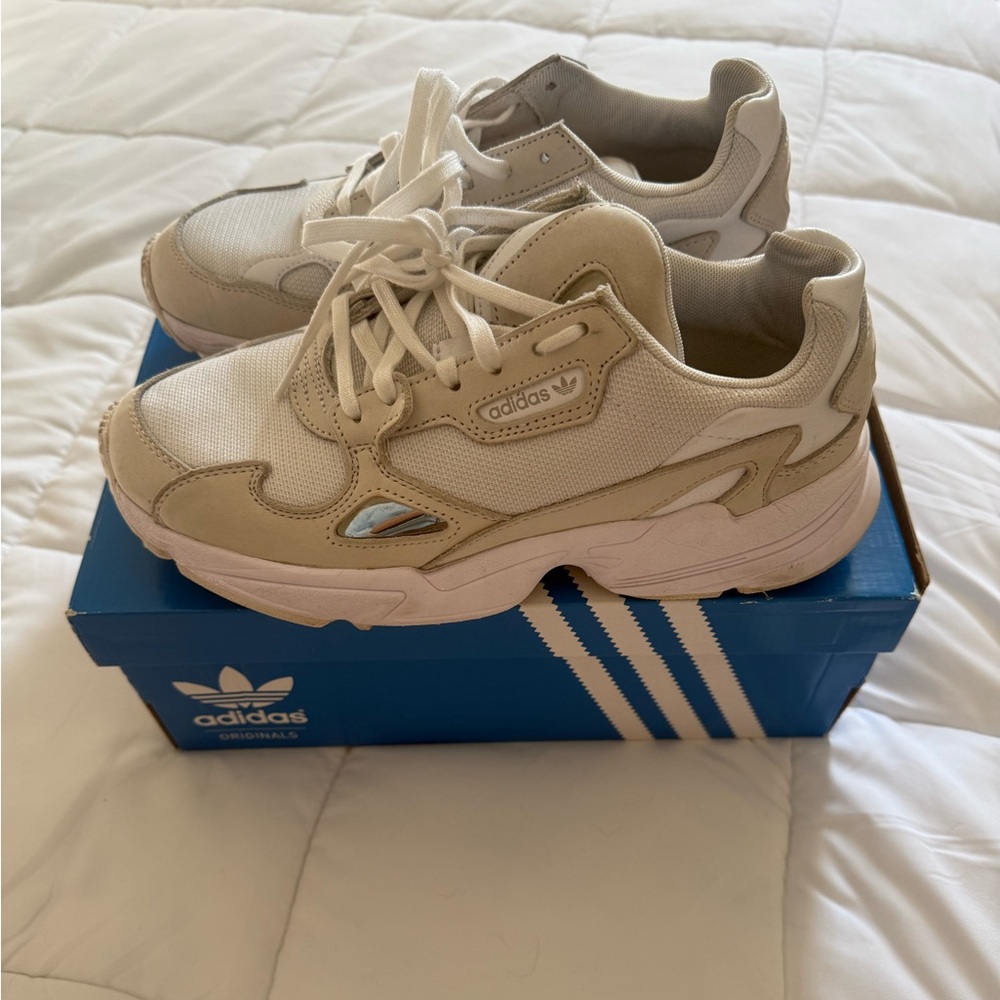Adidas Falcon Sneakers